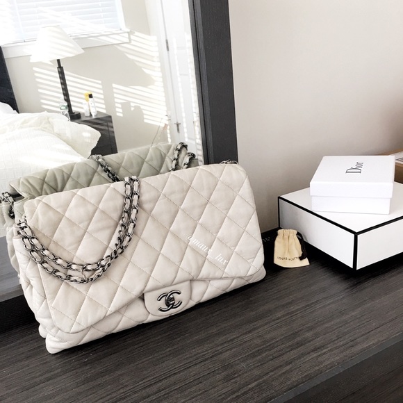 CHANEL Handbags - Chanel Soft Jumbo 3 Single Maxi Flap